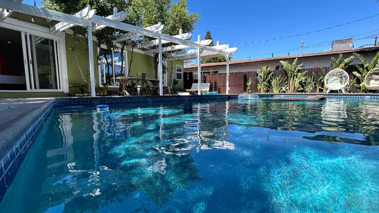 Photo of Outdoor in Woodland Hills