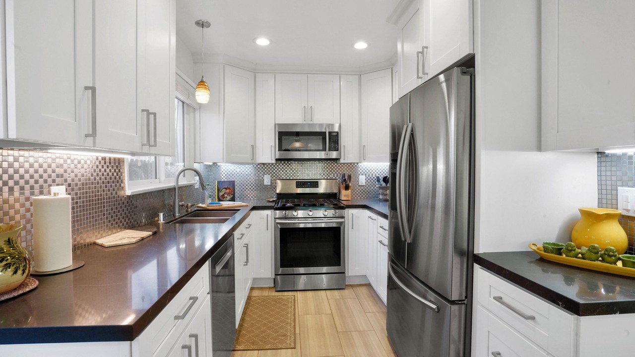 Photo of Kitchen in Woodland Hills