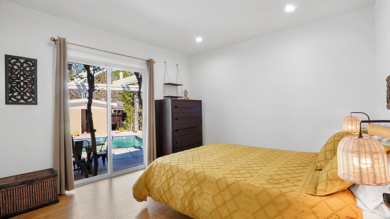 Photo of Bedroom in Woodland Hills