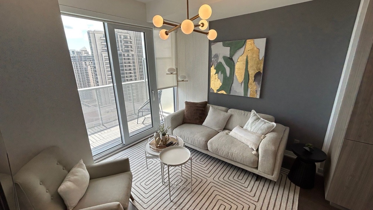 Photo of Livingroom in Willowdale