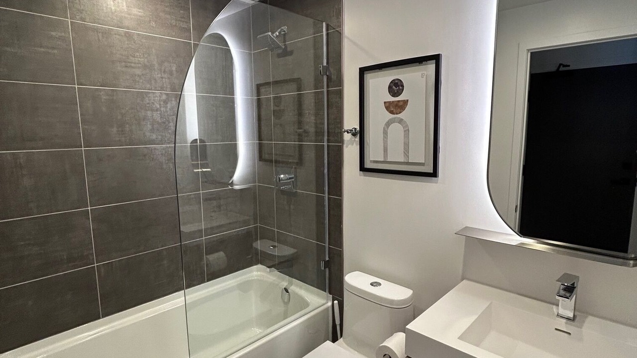 Photo of Bathroom in Willowdale