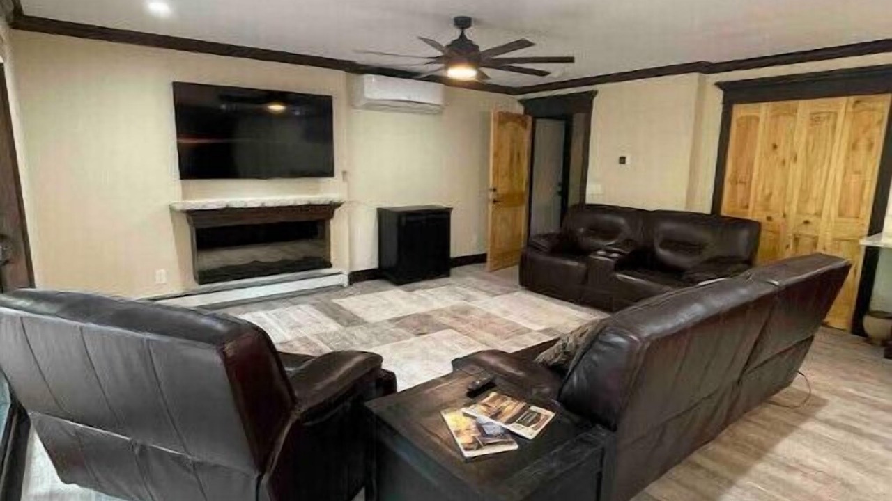 Photo of Livingroom in Ashtabula