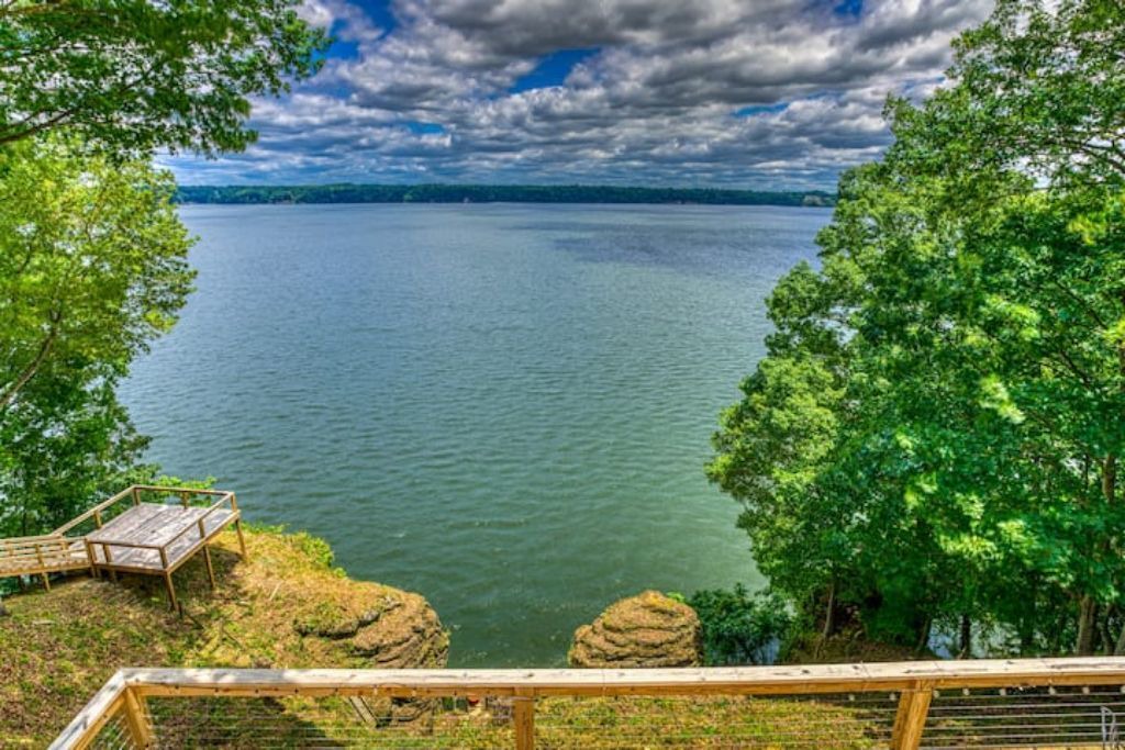Photo of Patio Balcony in Muscle Shoals