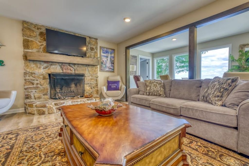 Photo of Livingroom in Muscle Shoals