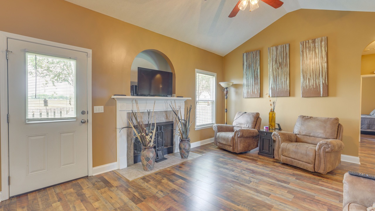 Photo of Livingroom in Moundville