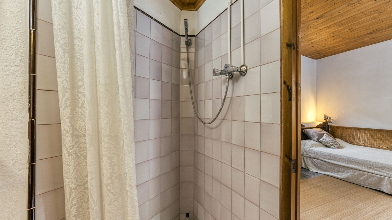Photo of Bathroom in Palau-Sator