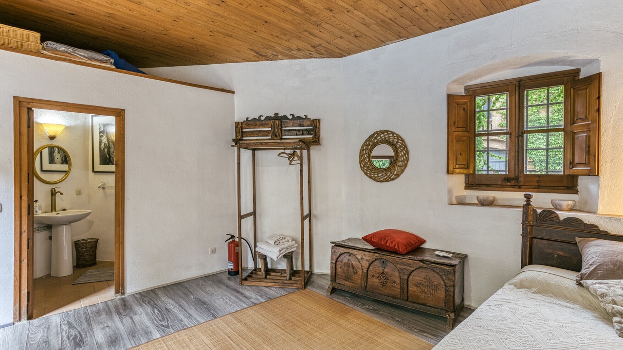 Photo of Bedroom in Palau-Sator