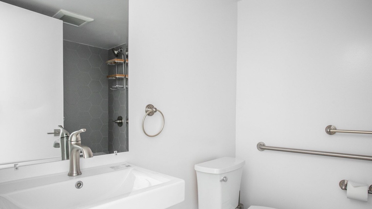 Photo of Bathroom in West Los Angeles