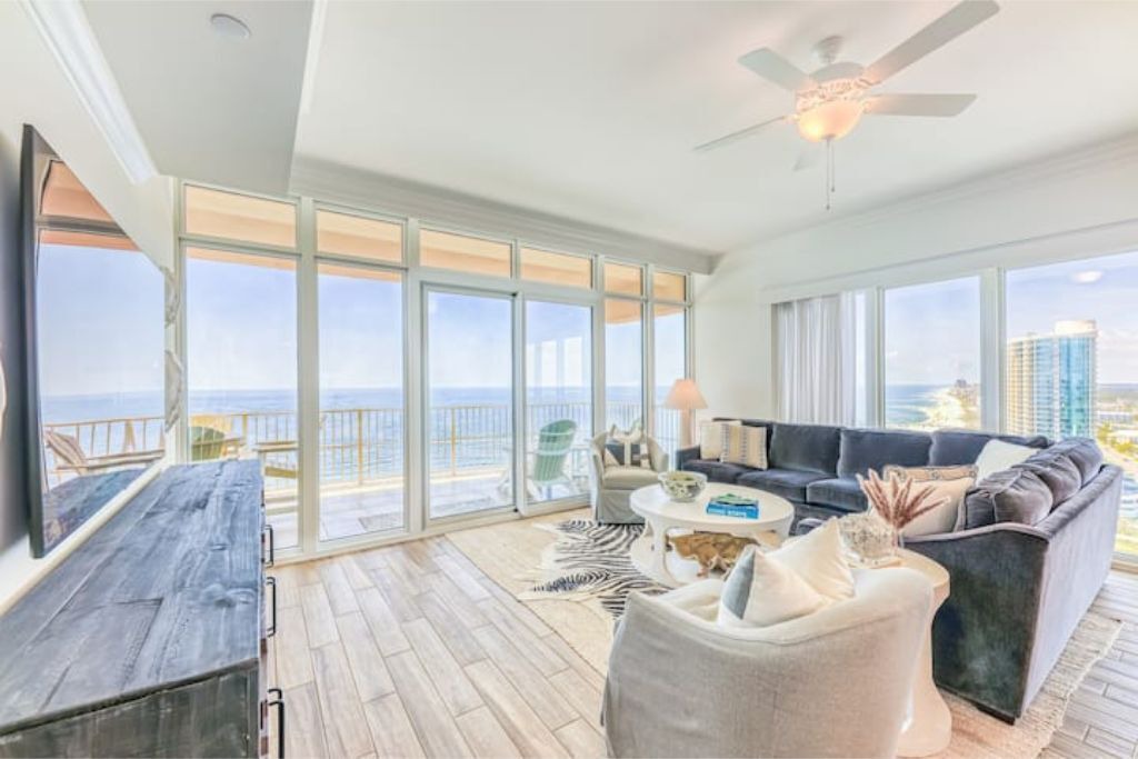 Photo of Livingroom in Orange Beach