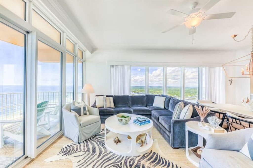 Photo of Livingroom in Orange Beach