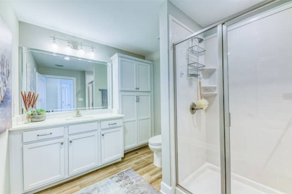 Photo of Bathroom in Orange Beach