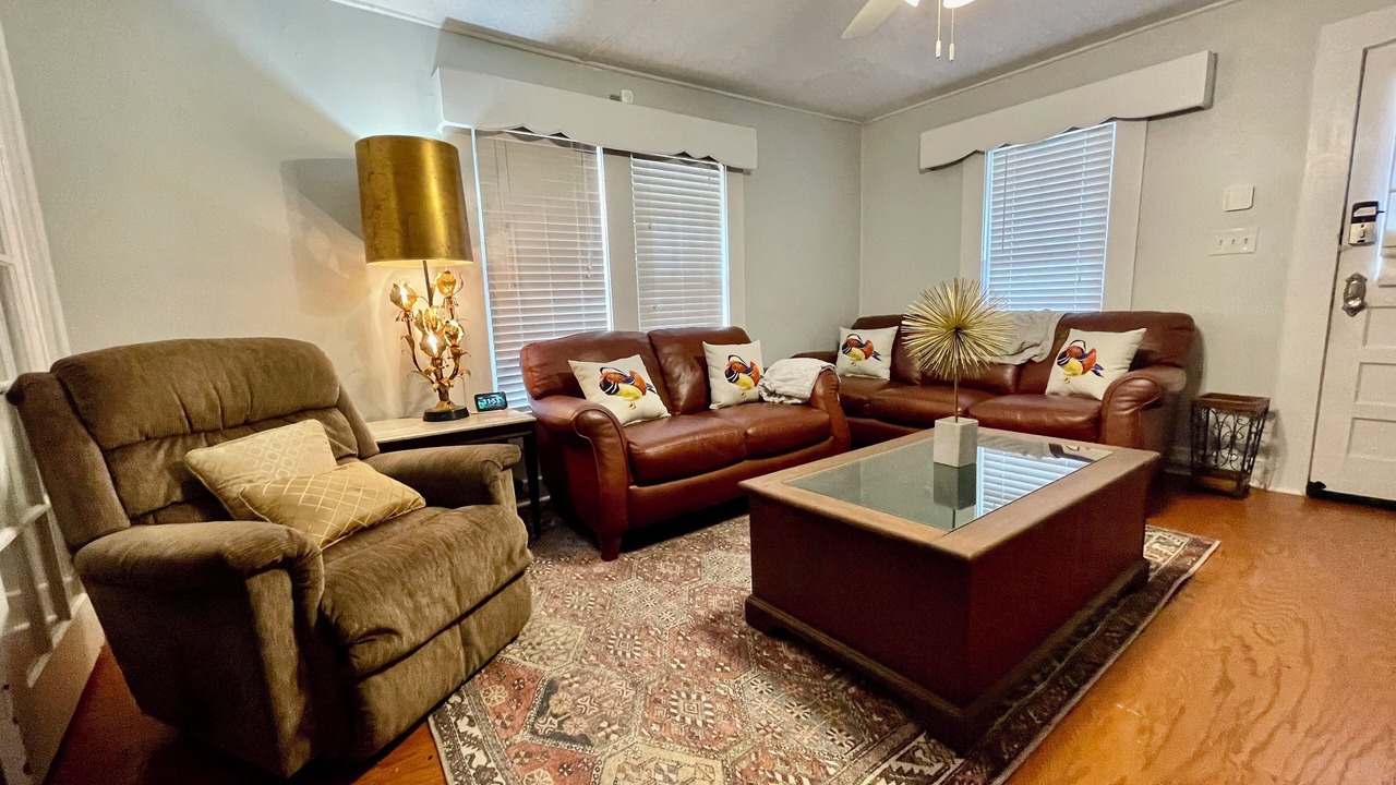 Photo of Livingroom in Poplarville