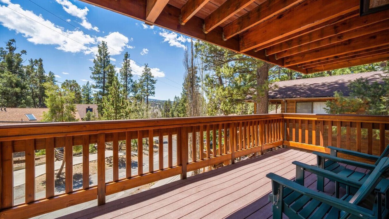 Photo of Patio Balcony in Whispering Forest
