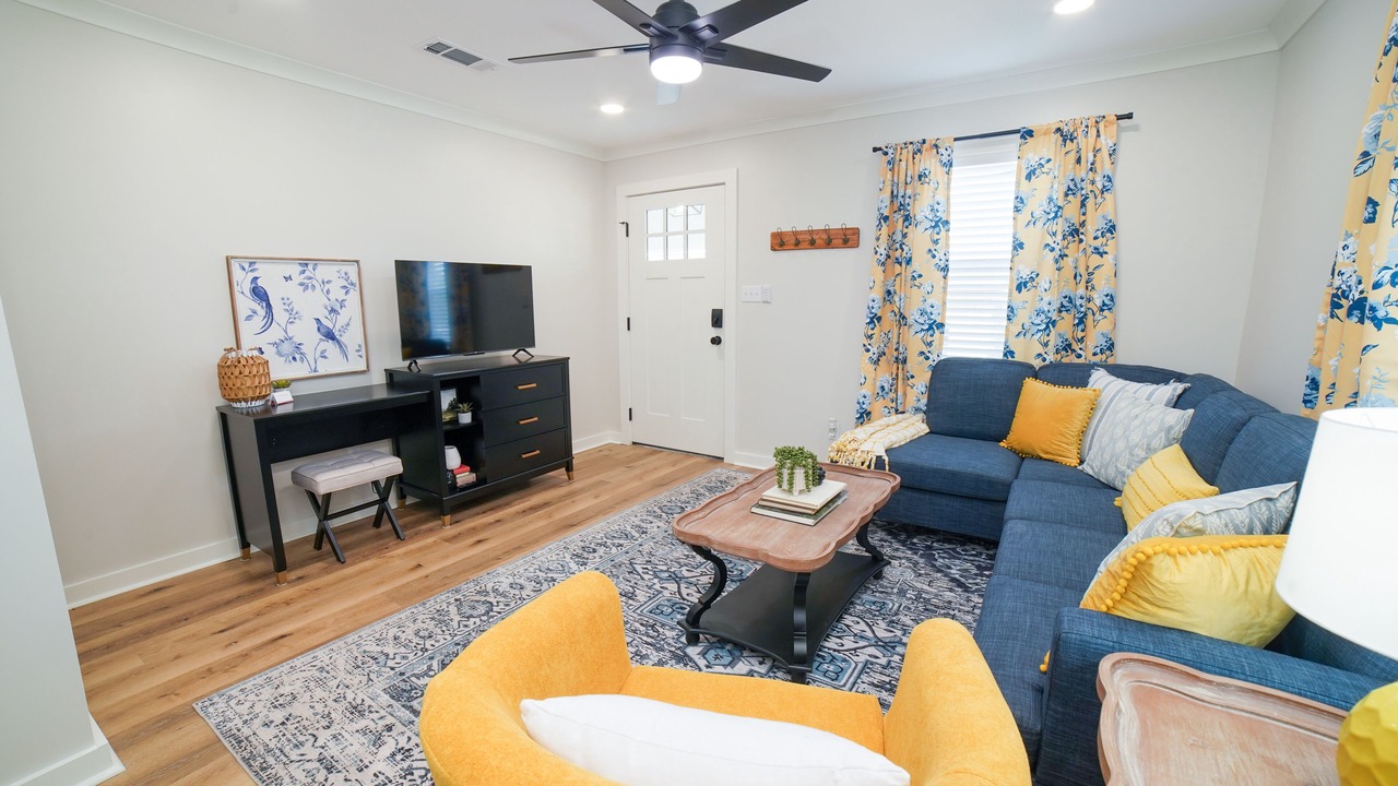 Photo of Livingroom in Laurel
