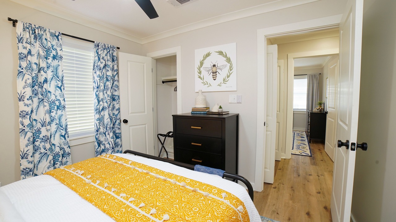 Photo of Bedroom in Laurel