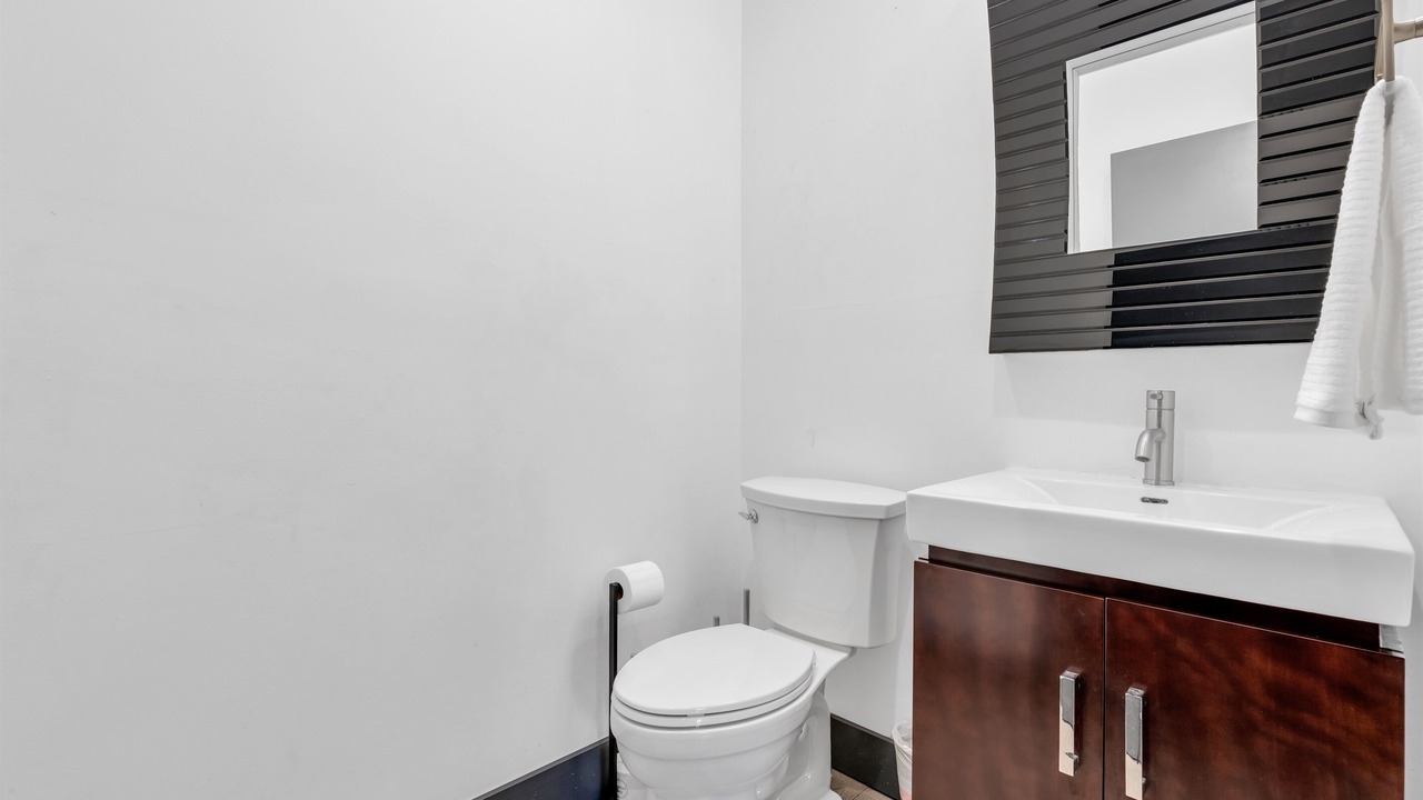 Photo of Bathroom in Lauderdale Beach