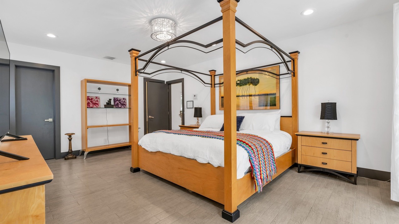 Photo of Bedroom in Lauderdale Beach