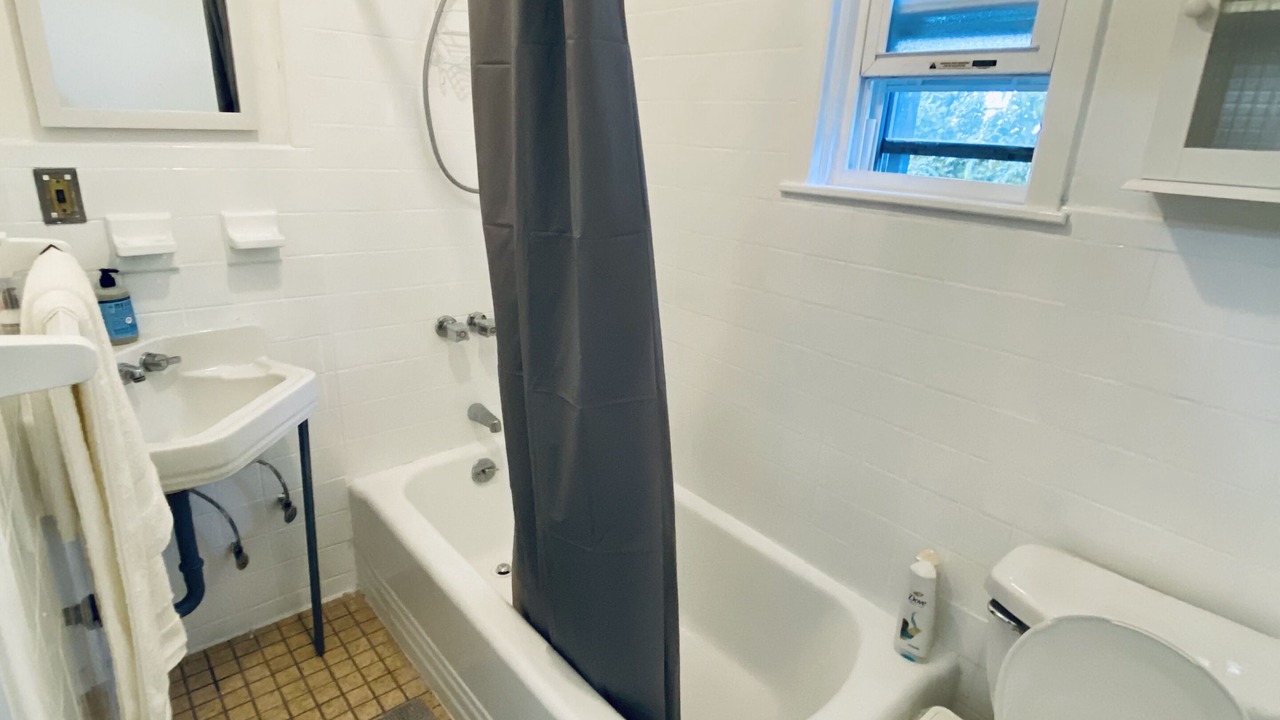 Photo of Bathroom in Northwest Yonkers