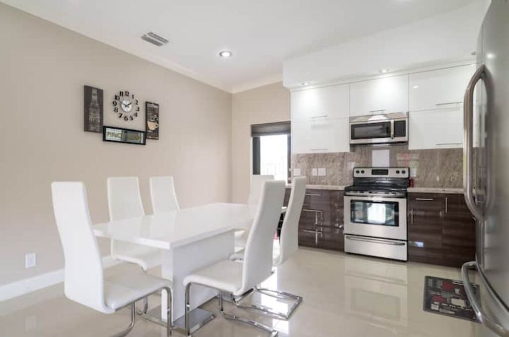 Photo of Kitchen in Lauderdale Beach