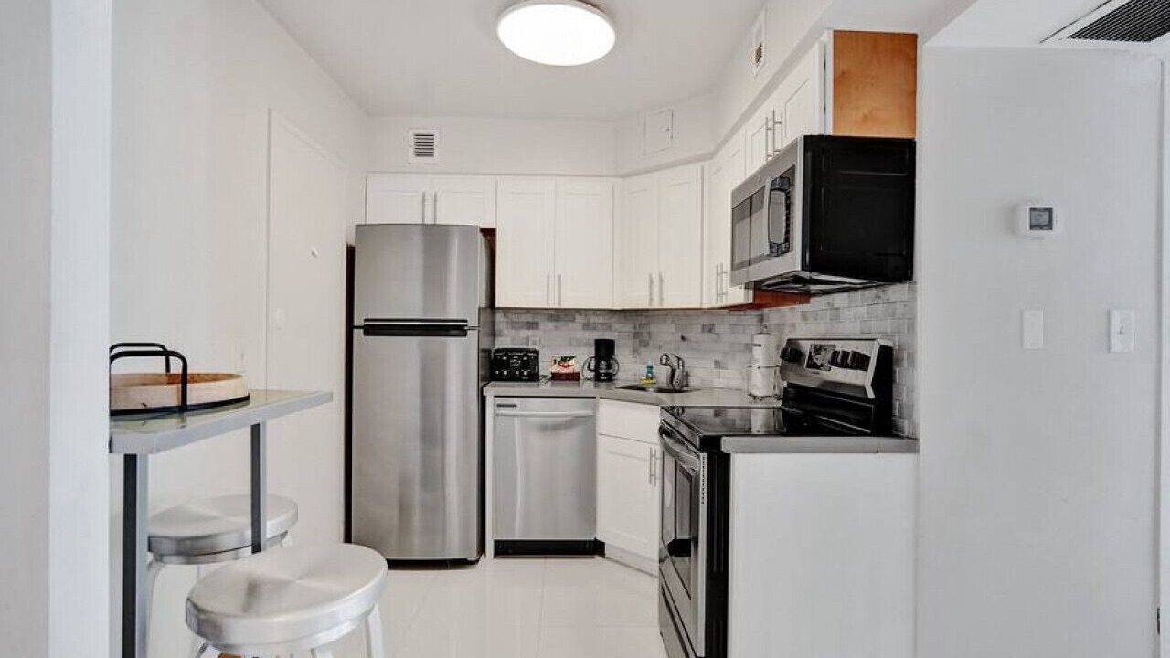 Photo of Kitchen in Mid Beach