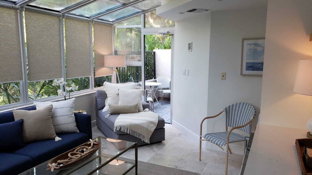 Photo of Livingroom in Key Biscayne