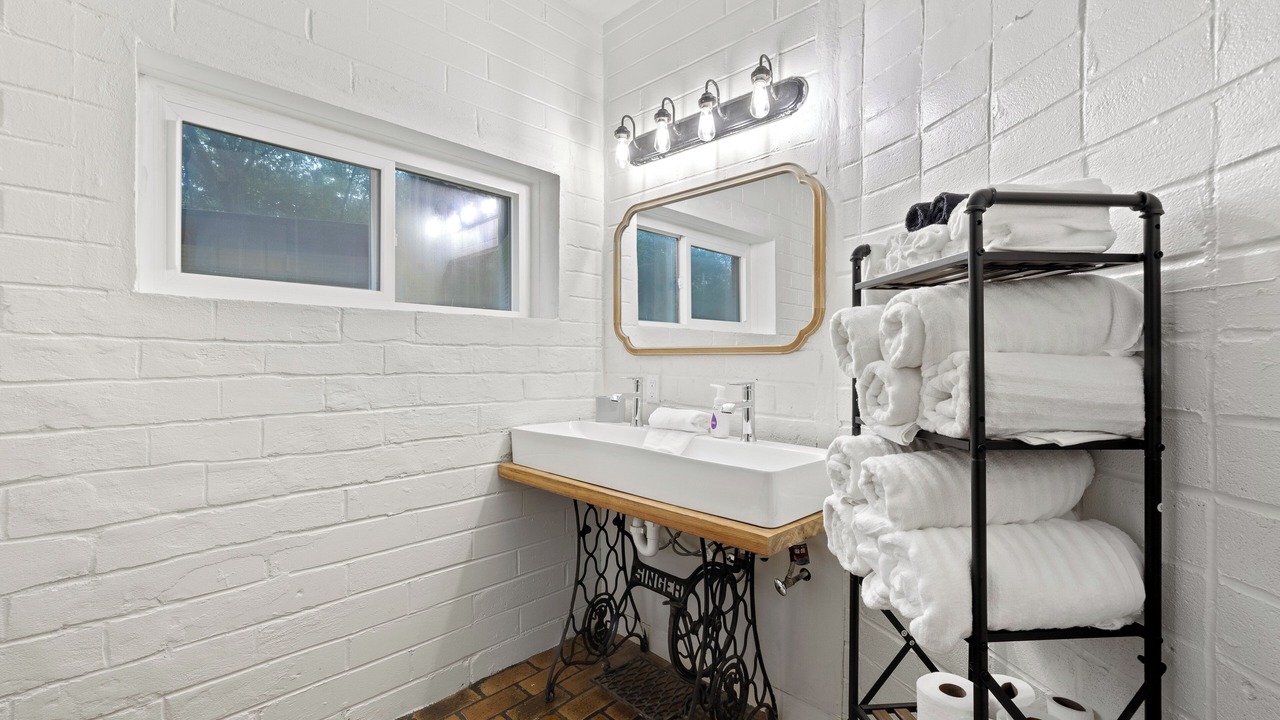 Photo of Bathroom in Mobile