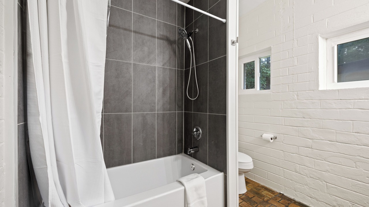 Photo of Bathroom in Mobile