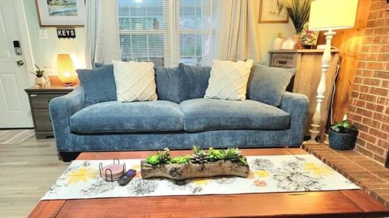 Photo of Livingroom in Cape Fear