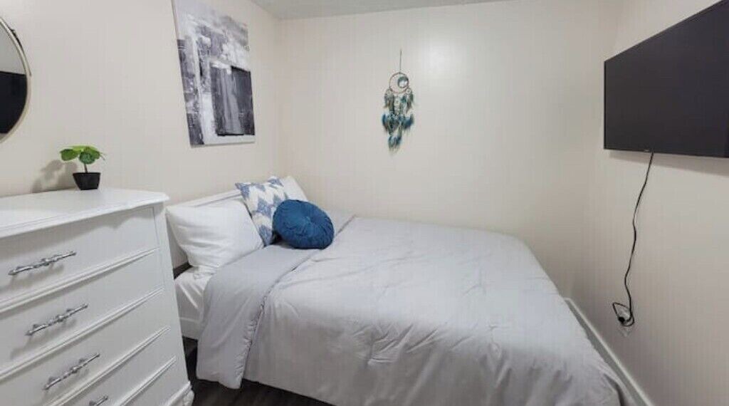 Photo of Bedroom in Cape Fear