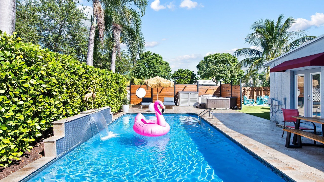 Photo of Outdoor in Poinsettia Heights