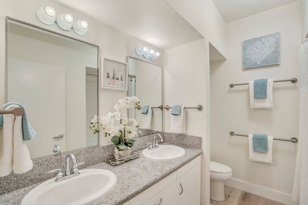 Photo of Bathroom in The Villas