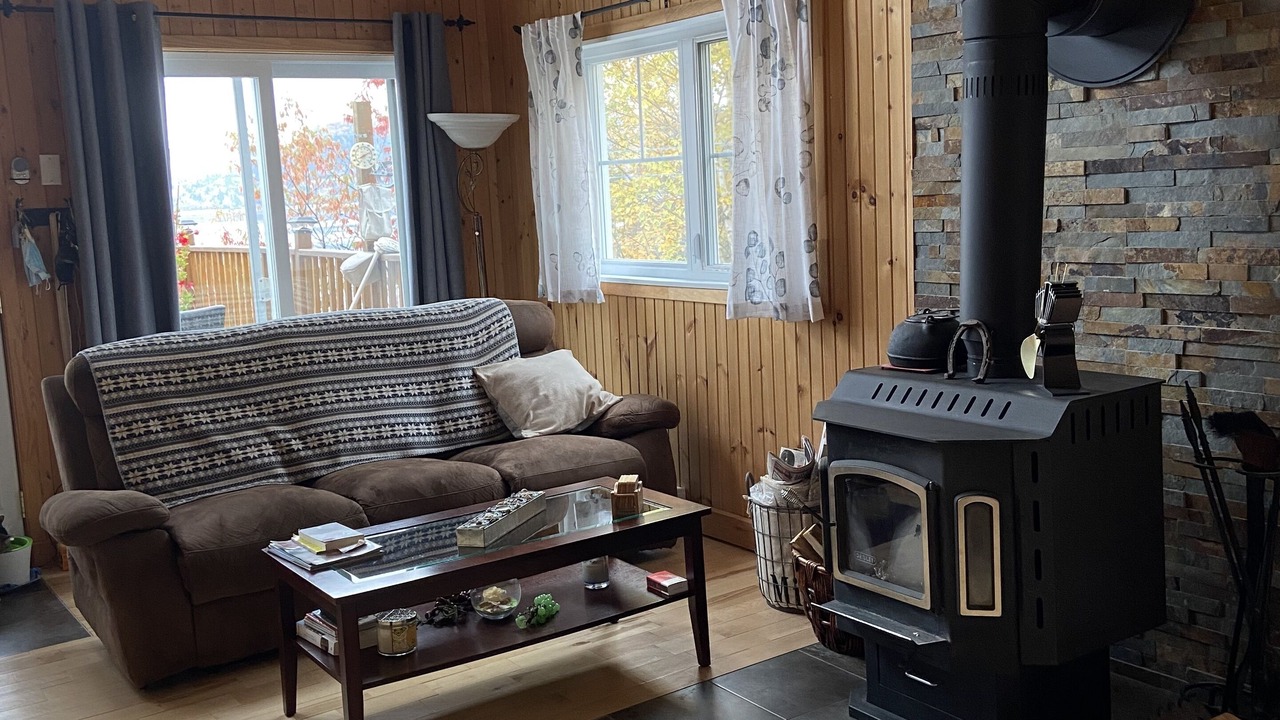 Photo of Livingroom in Sacre Coeur