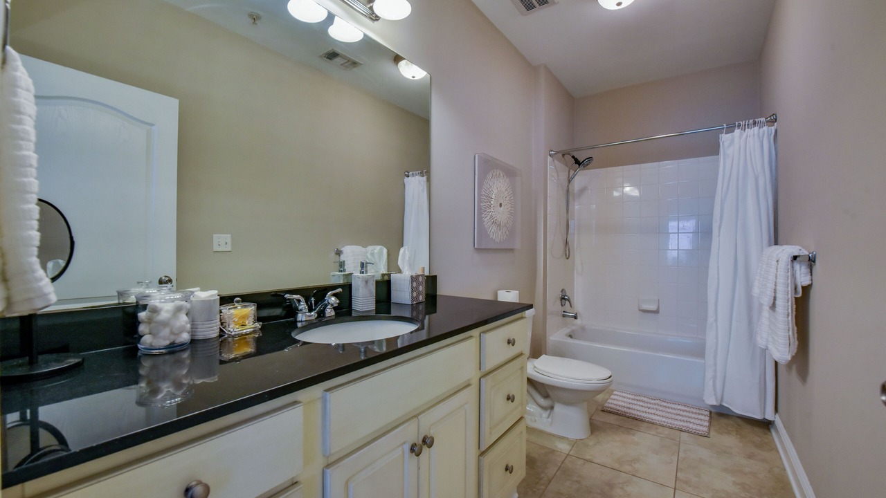 Photo of Bathroom in Tuscaloosa