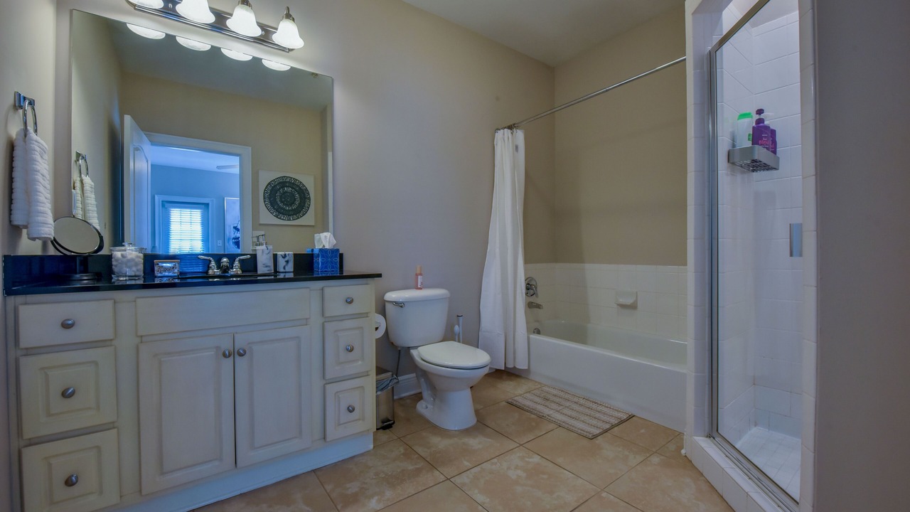 Photo of Bathroom in Tuscaloosa