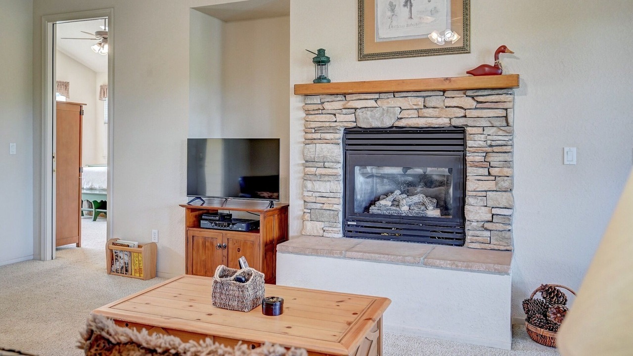 Photo of Livingroom in Angels Camp