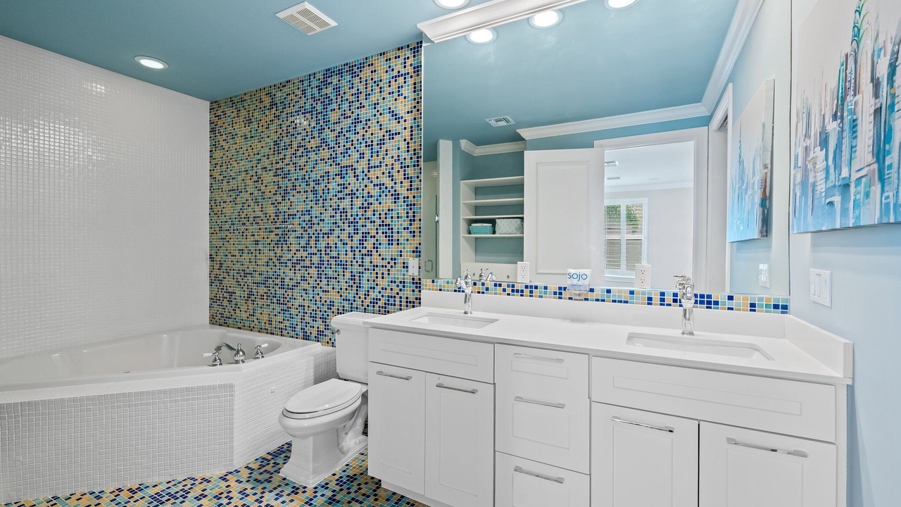 Photo of Bathroom in Victoria Park