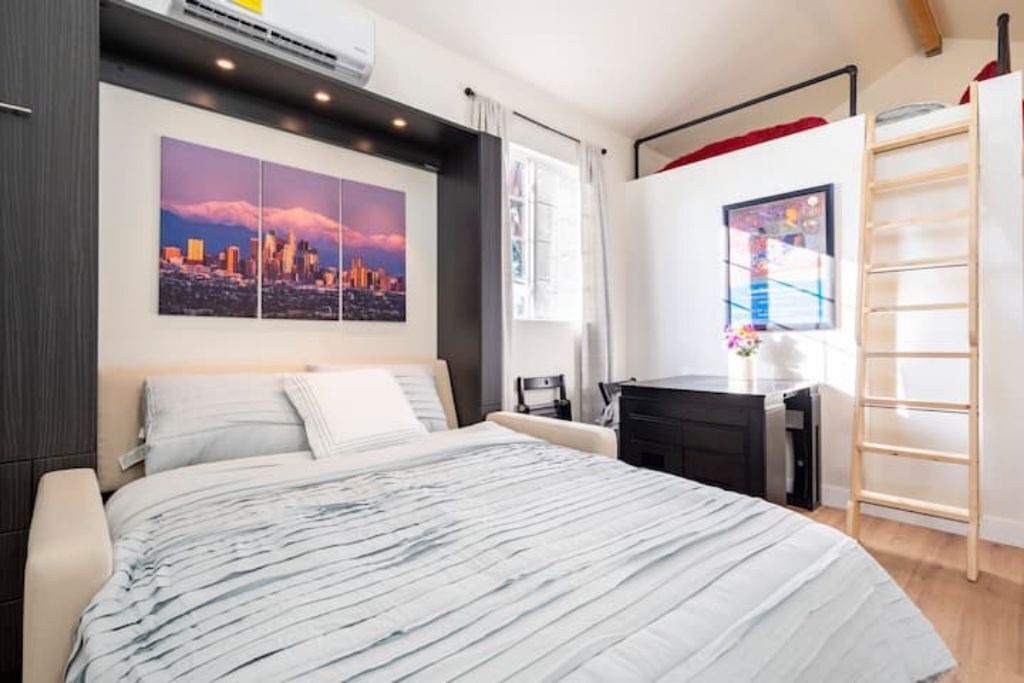 Photo of Bedroom in Downey