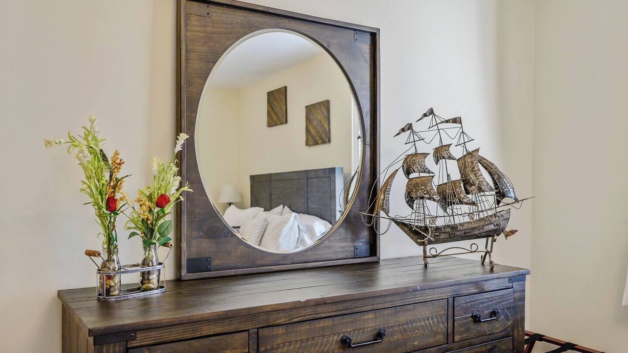 Photo of Bedroom in Apex