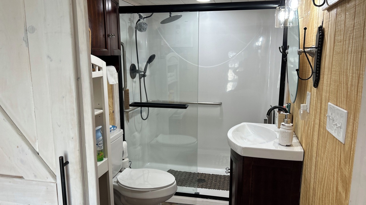 Photo of Bathroom in Leesburg