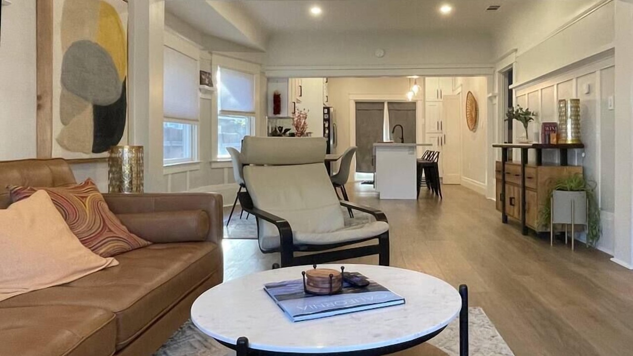 Photo of Livingroom in Central Sacramento
