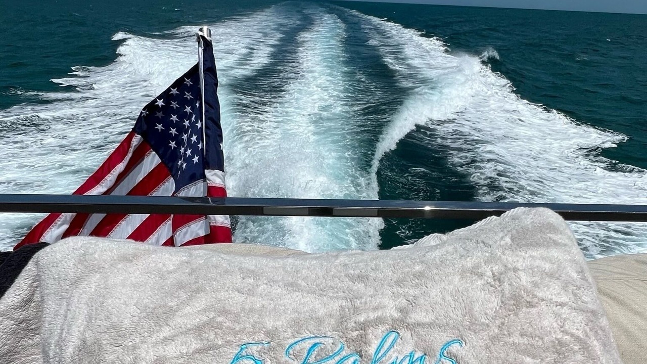 Photo of Others in Paradise Island