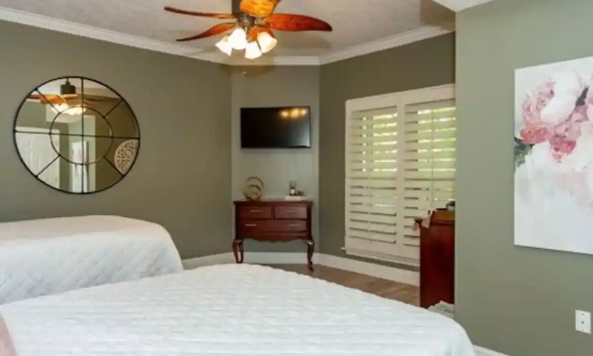 Photo of Bedroom in Titus