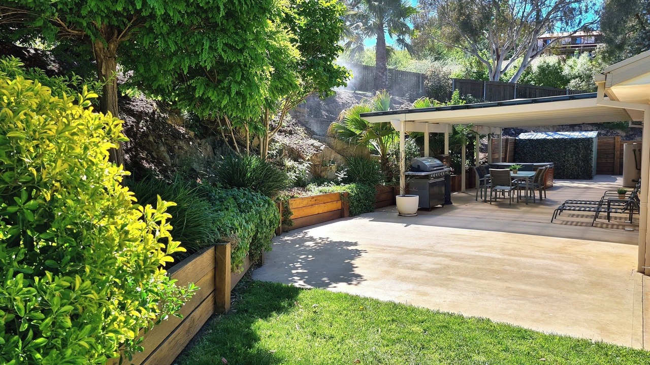 Photo of Outdoor in Calwell