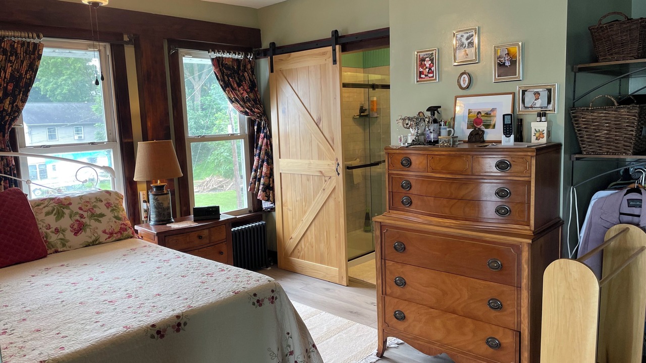 Photo of Bedroom in Sennett