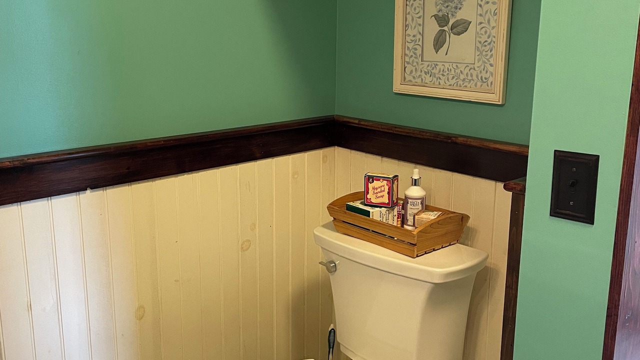 Photo of Bathroom in Sennett