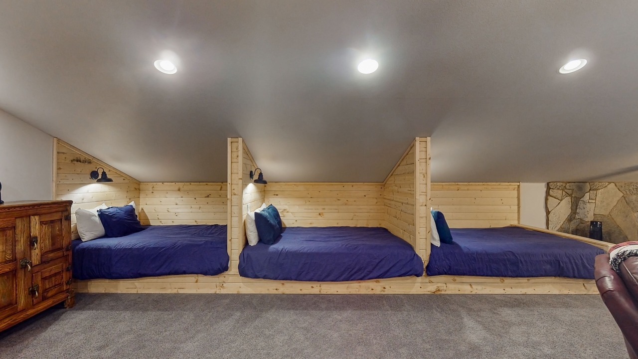 Photo of Bedroom in Shaver Lake