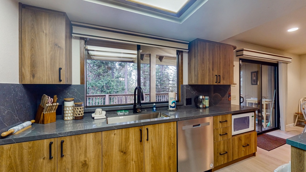 Photo of Kitchen in Shaver Lake