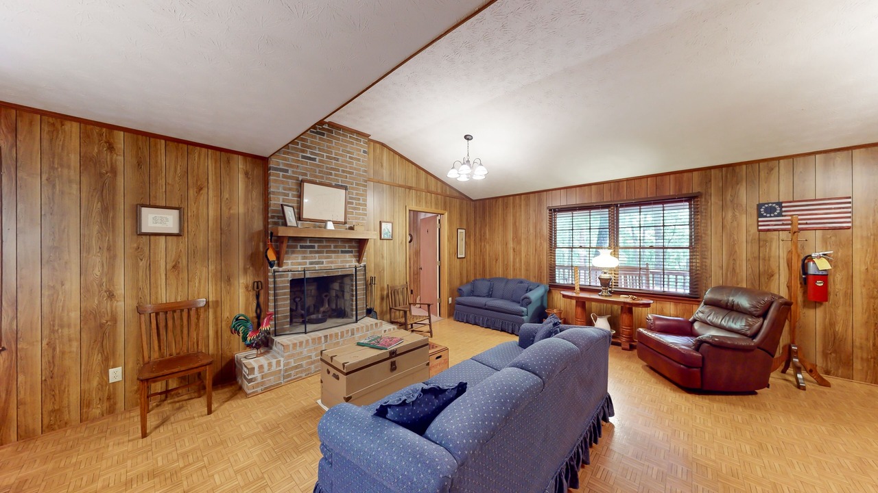 Photo of Livingroom in West Point