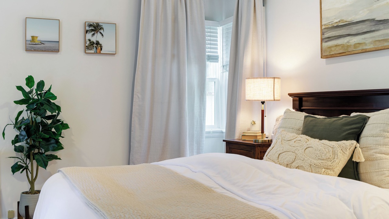 Photo of Bedroom in West Los Angeles