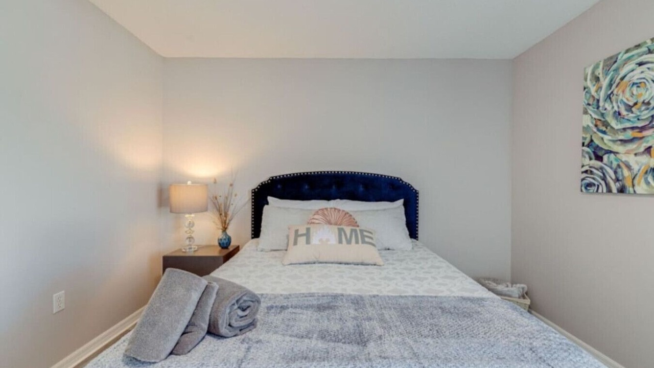 Photo of Bedroom in Thousand Oaks